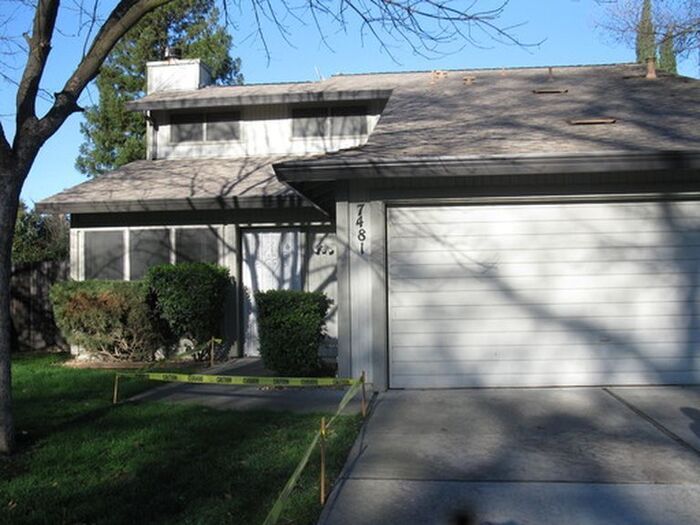 Primary Photo - Spacious 3 bedroom 2 bath home in Sacramento!