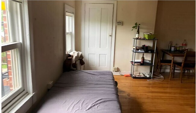 Foto del edificio - 234 W Lafayette Ave