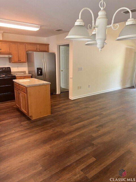 Foto del edificio - 225 Tall Pine Ln