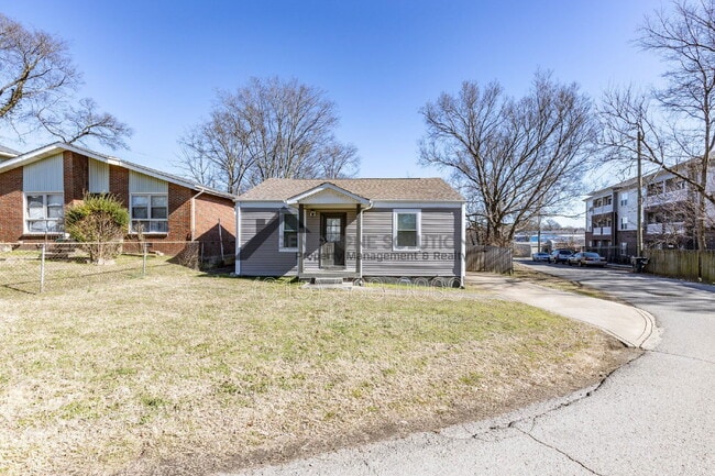 Photo - 1018 Clemmons St House