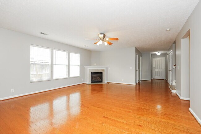Foto del edificio - 3456 Chandler Cove Way