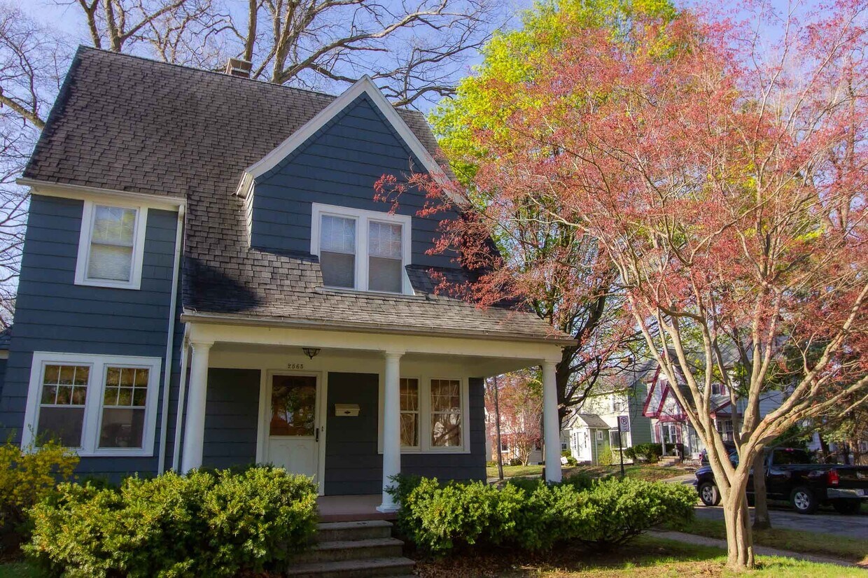 2565 Portsmouth Ave, Toledo, OH 43613 House for Rent in Toledo, OH