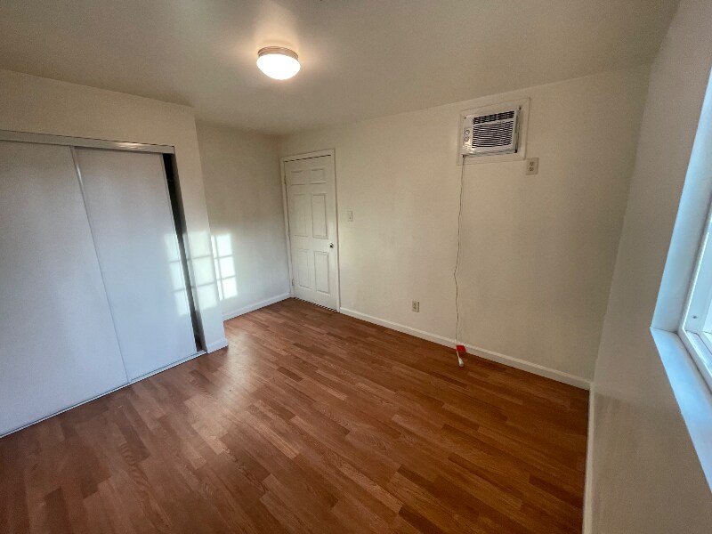 Foto del edificio - 16510 E Brookport St