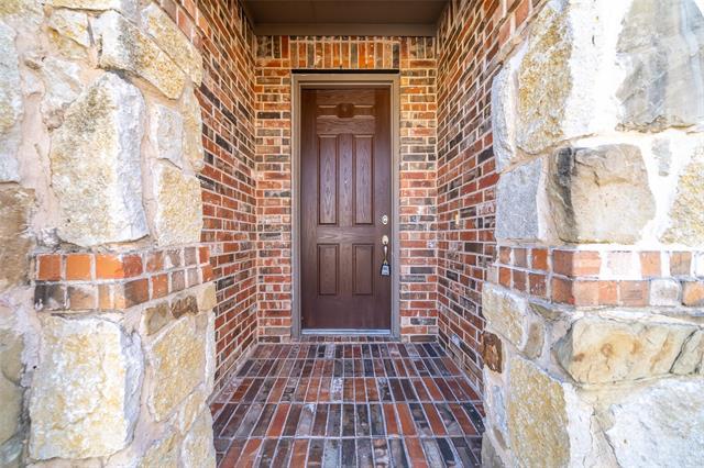 Building Photo - 2440 Yuma Dr