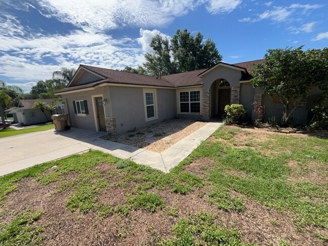 Building Photo - 15908 Lake Orienta Ct