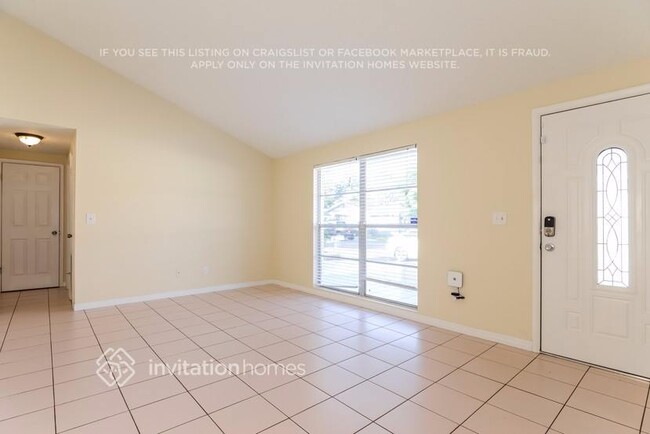 Foto del edificio - 6401 Bali Ct