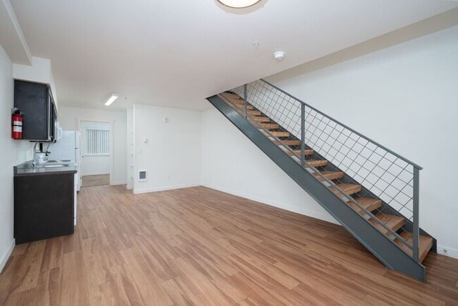 Building Photo - Brand New Apartments Central Park Rose