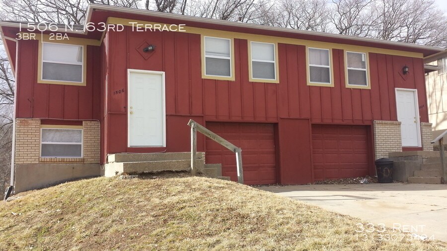 Foto principal - ~ Great Duplex in KCK~