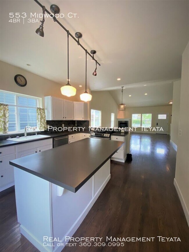 Foto del edificio - Pacific Northwest Perfection!!