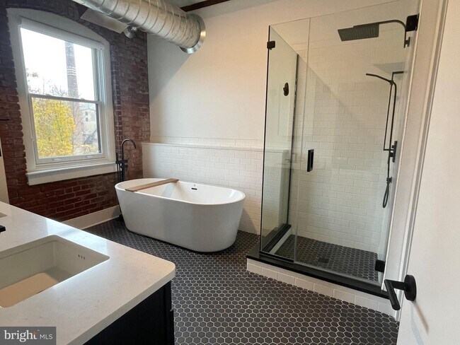 Foto del edificio - 521 N 13th St