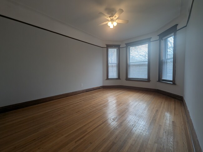 Building Photo - 3824 N Fremont St