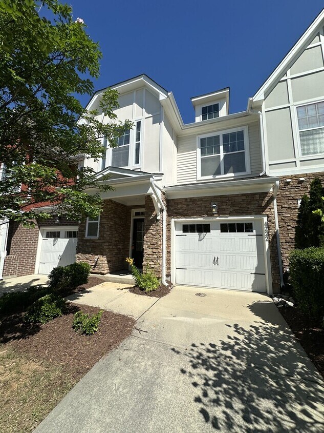Foto principal - 4222 Vallonia Dr