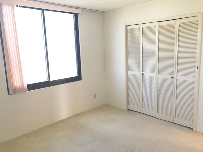 Building Photo - Let this be your new home