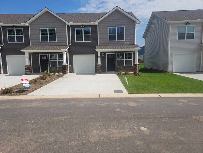 Photo - 66 Clear Creek Ln Townhome