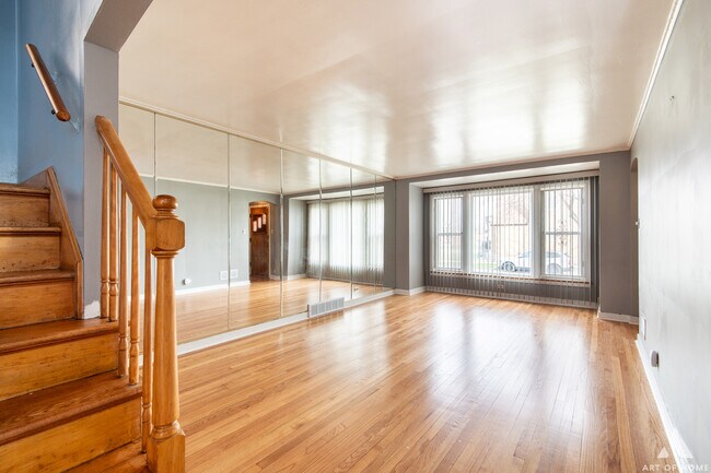 Foto del edificio - 331 E 82nd St