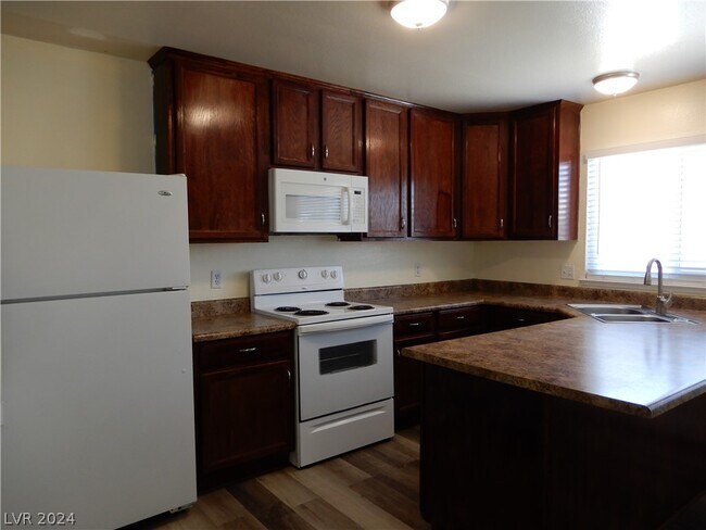 Foto del edificio - 6001 W Morro Bay Ave