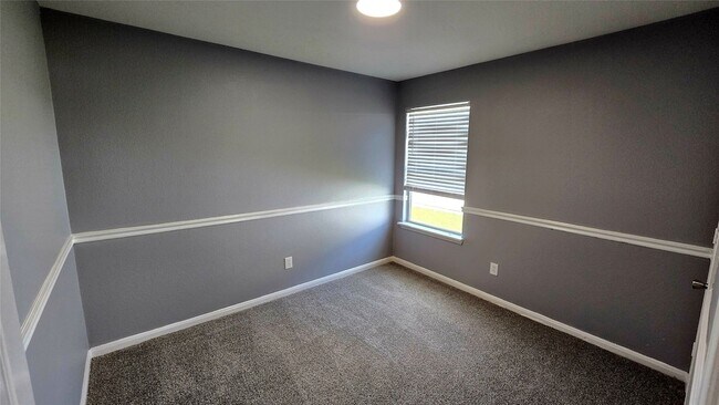 Building Photo - 7122 Sunrise Hill Ln