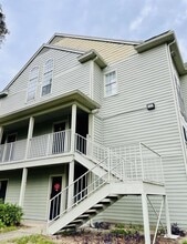 Building Photo - 6166 Westgate Dr
