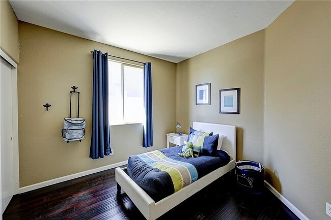 Foto del edificio - 27507 Fallbrook Ct