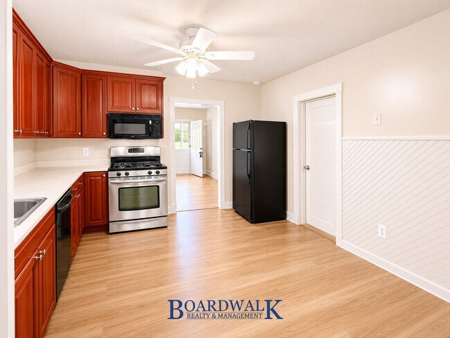 Foto del edificio - Beautiful 4 Bed 2 Bath SLC home!