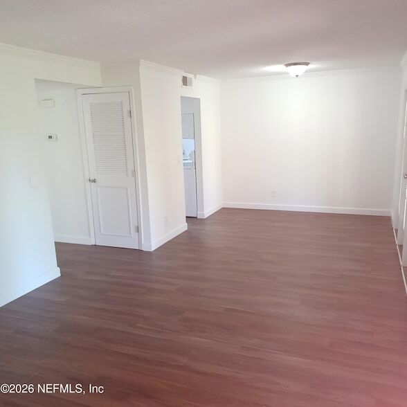 Building Photo - 3918 La Mirada Dr N
