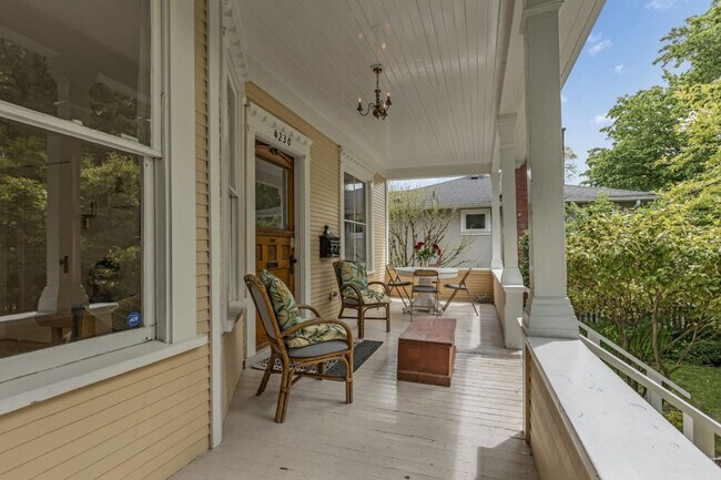 Photo du bâtiment - 4230 Prince Edward St