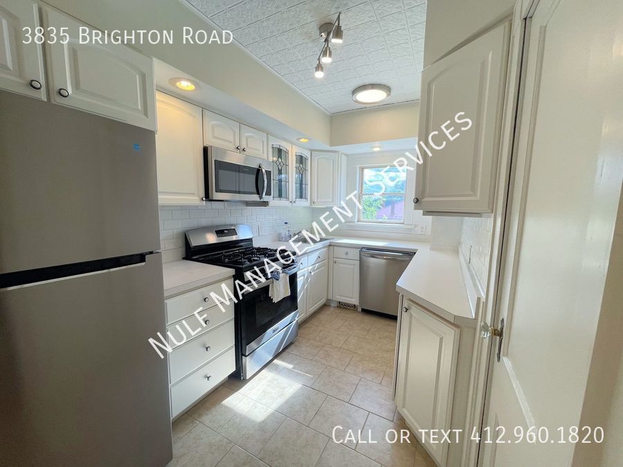 Primary Photo - 2 Bed, 1 Bath unit in Brighton Heights