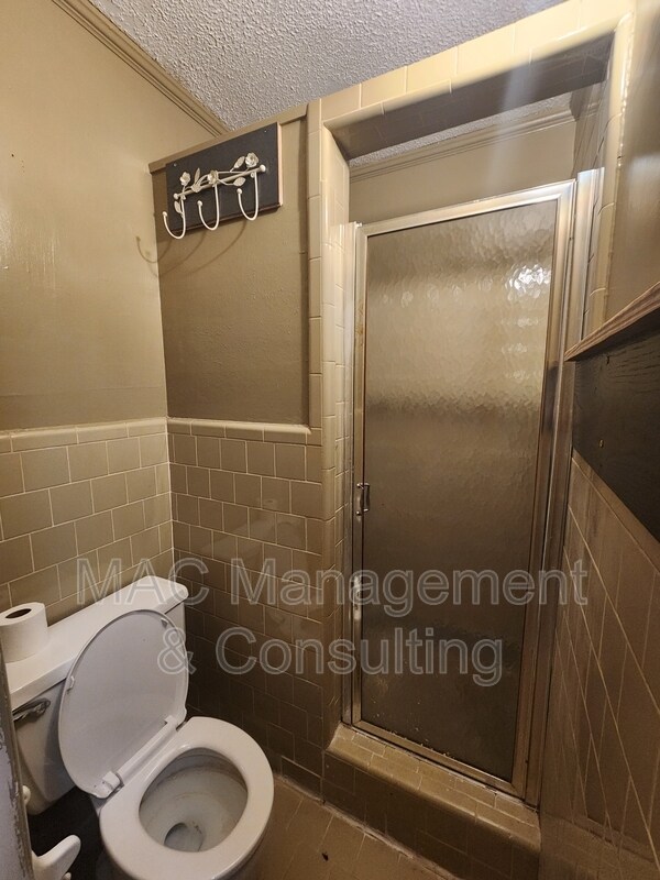 Foto del edificio - 565 Dixon Springs Hwy