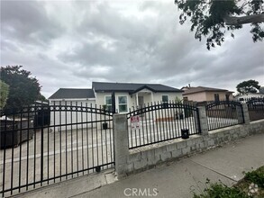 Building Photo - 1318 W 131st St