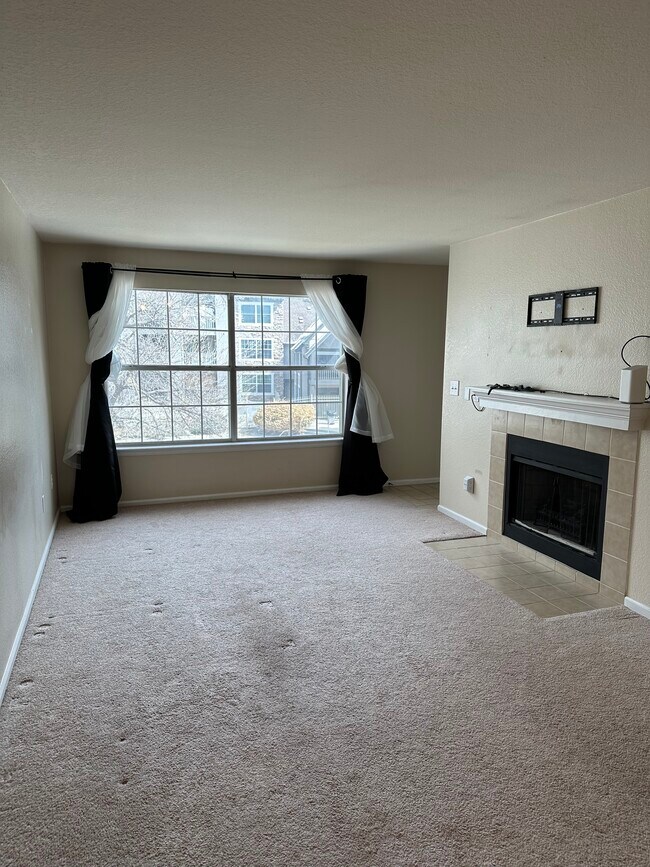 Living Room - 9170 E Arbor Cir