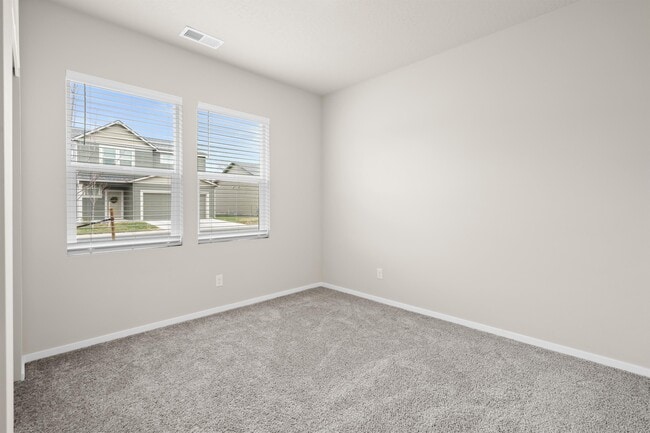 Building Photo - 5909 W Jamestown Ln