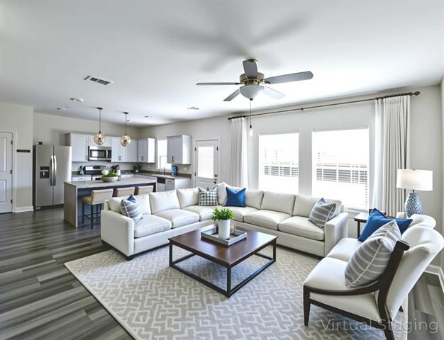 Foto del edificio - 6114 Harrah Ln