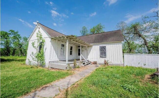 Building Photo - 9731 TX-36