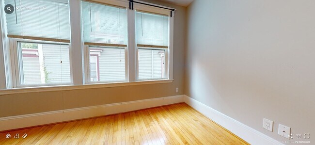 Building Photo - 13 Pleasant St