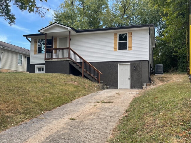 Photo - 922 Vermont Ave Apartment