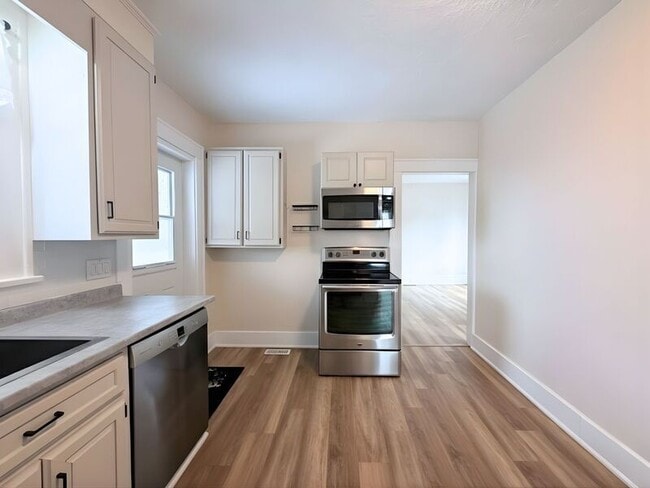 Building Photo - 47 Superior St