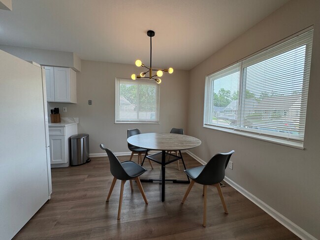 Foto del edificio - 3231 Prairie Ave