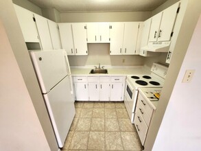 Building Photo - 155 Mystery Lake Dr