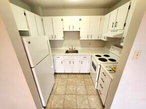 Building Photo - 155 Mystery Lake Dr