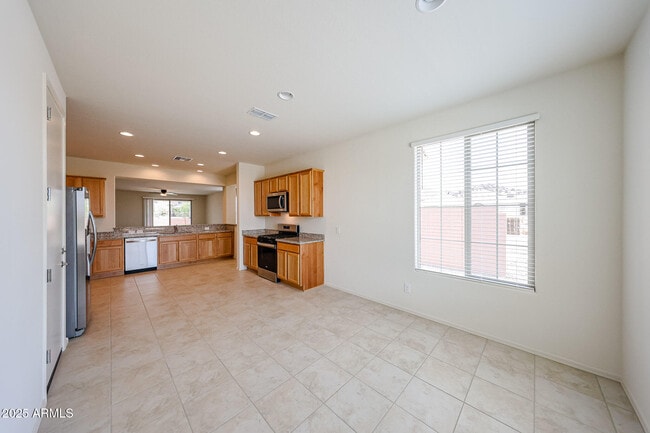 Building Photo - 7106 W Hedge Hog Pl