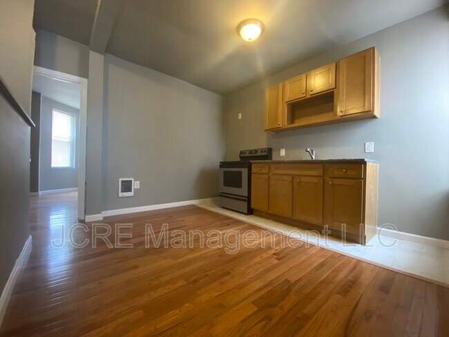 Building Photo - 1638 S Ithan St