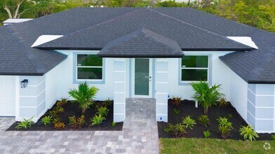 Building Photo - 10235 Stonecrop Ave