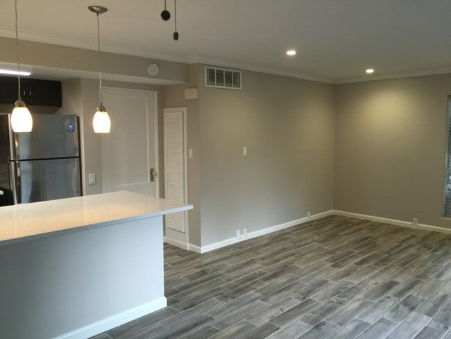 Photo - 3271 Sul Ross St Apartment