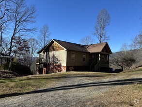 Building Photo - 349 Shawfield Ridge