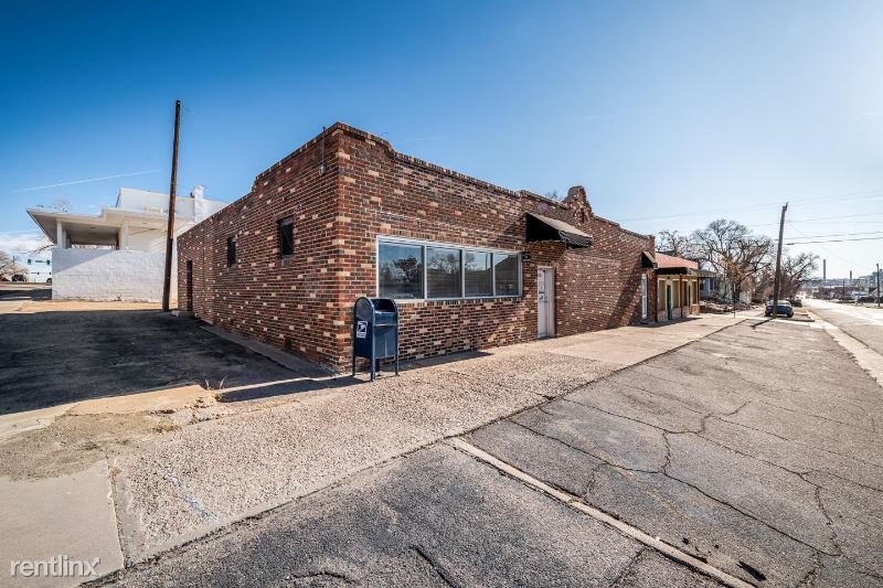 Primary Photo - 1214 N Elizabeth St