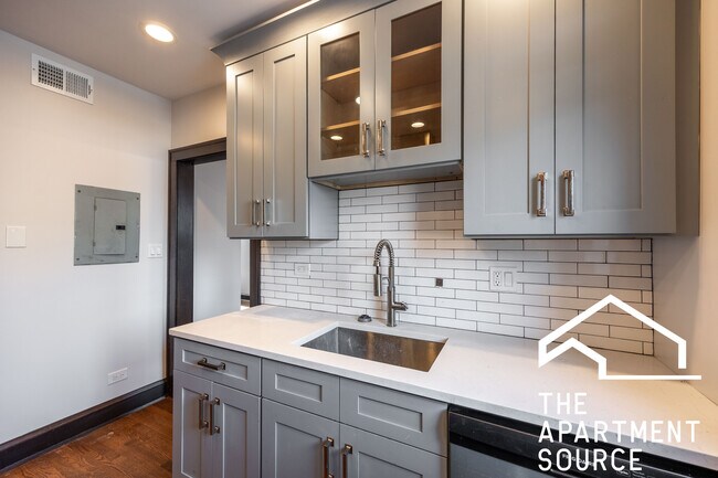 Foto del edificio - 2626 W Devon Ave