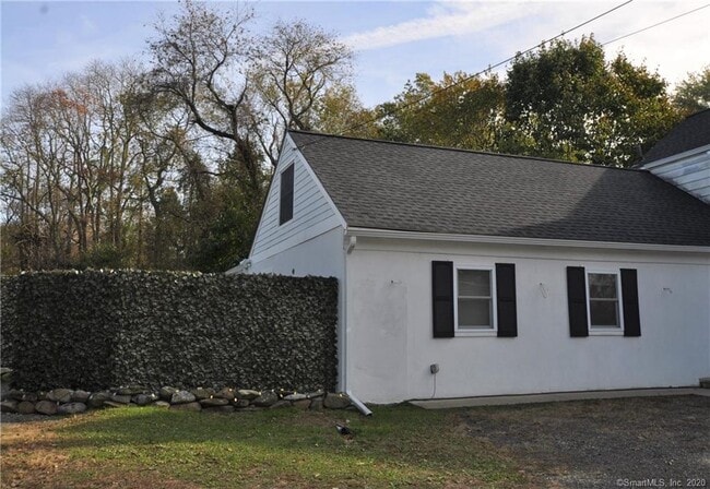 Building Photo - 393 Ridge Rd