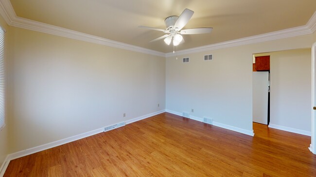261 A Monroe St. TJC Apartments - Wilson Pl. / Monroe St.