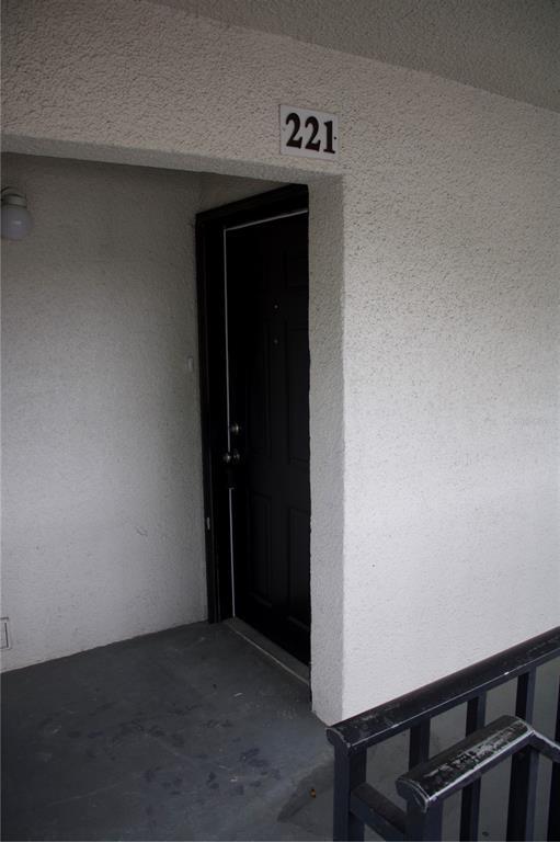 Foto del edificio - 709 Russell Ln