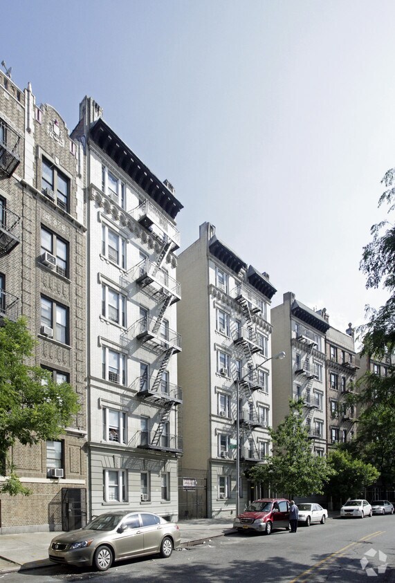 Building Photo - 374 Wadsworth Ave